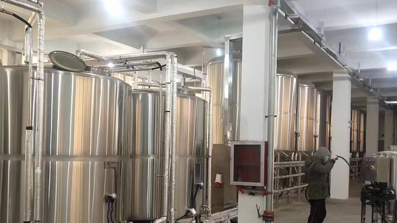 两当河北唐山精酿啤酒厂